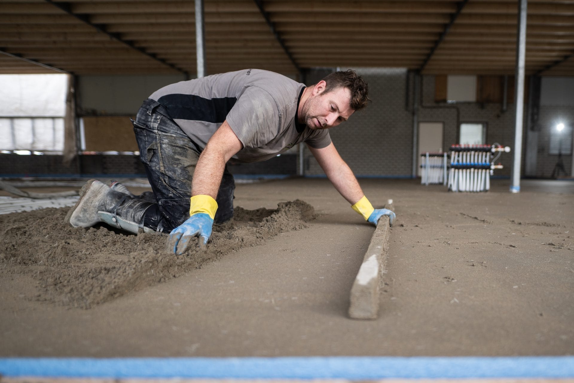 Zandcement dekvloer