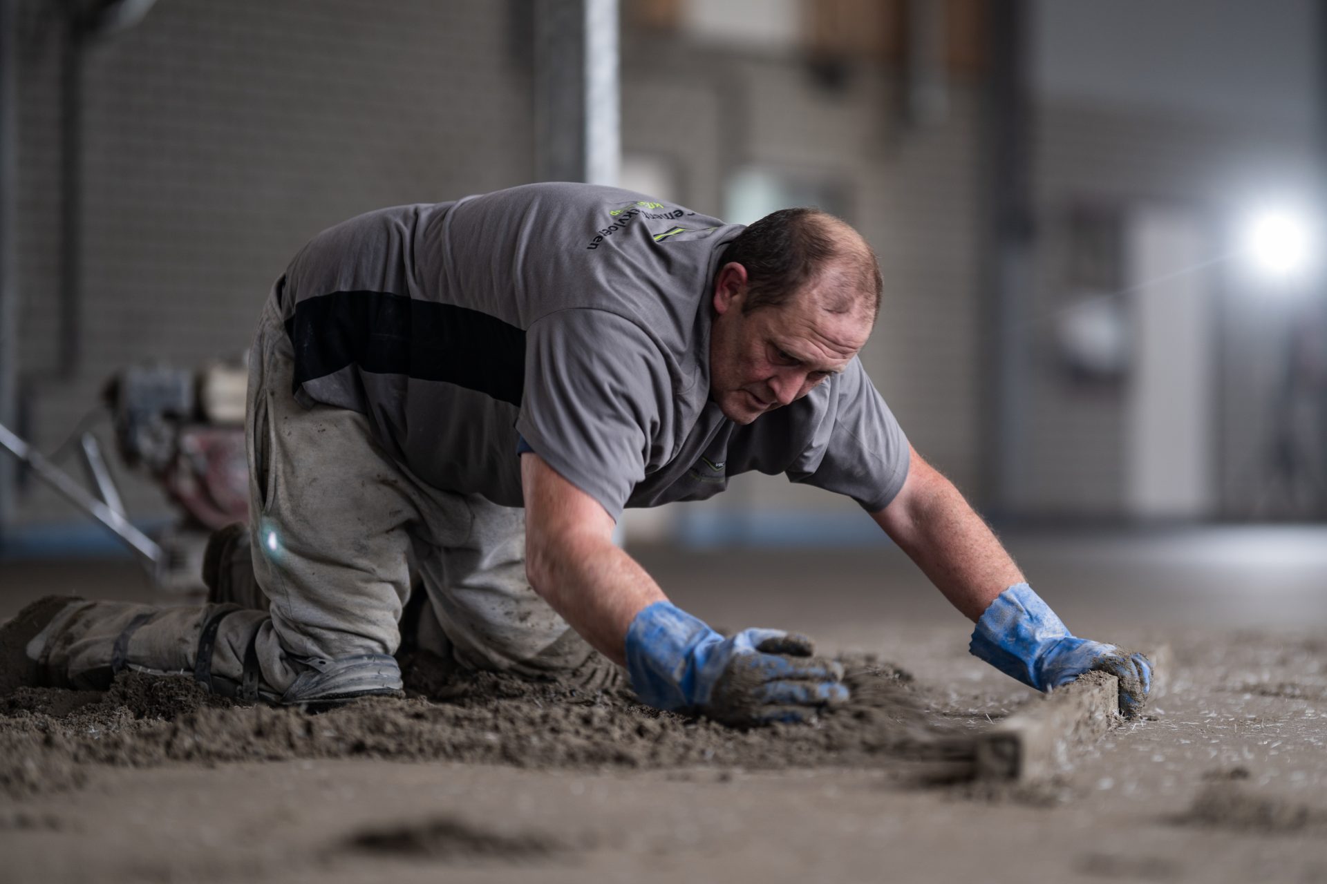 Cementdekvloer leggen