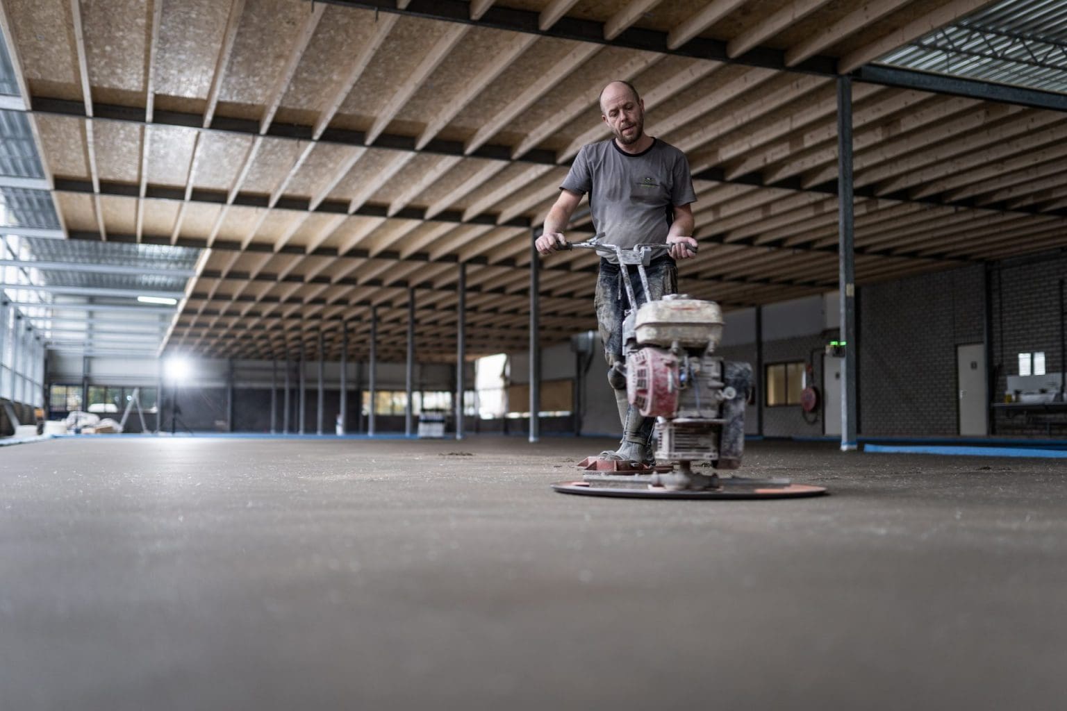 Hoe lang moet mijn smeervloer drogen?